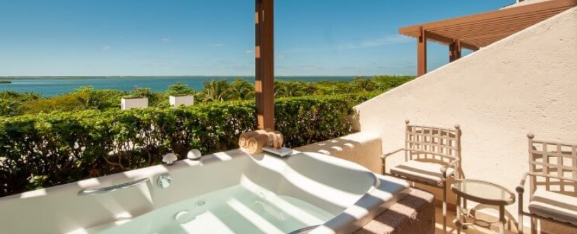 ocean view with jacuzzi suite